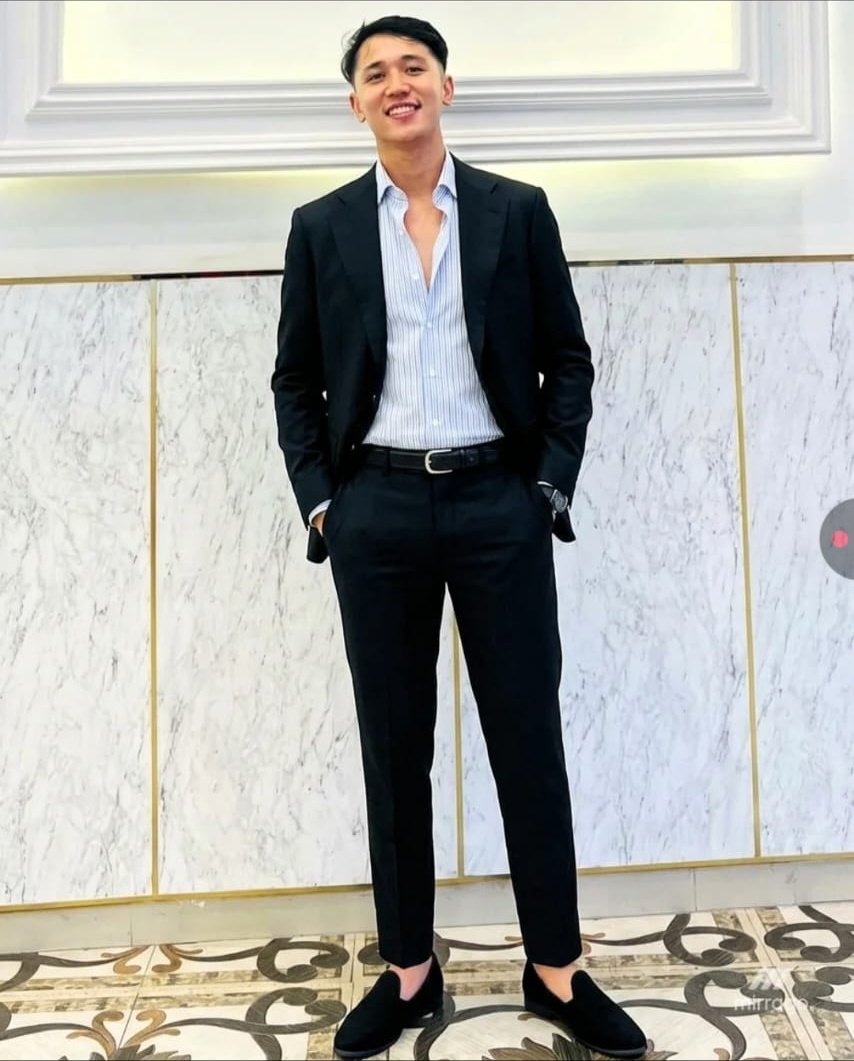 The real suit on shopper